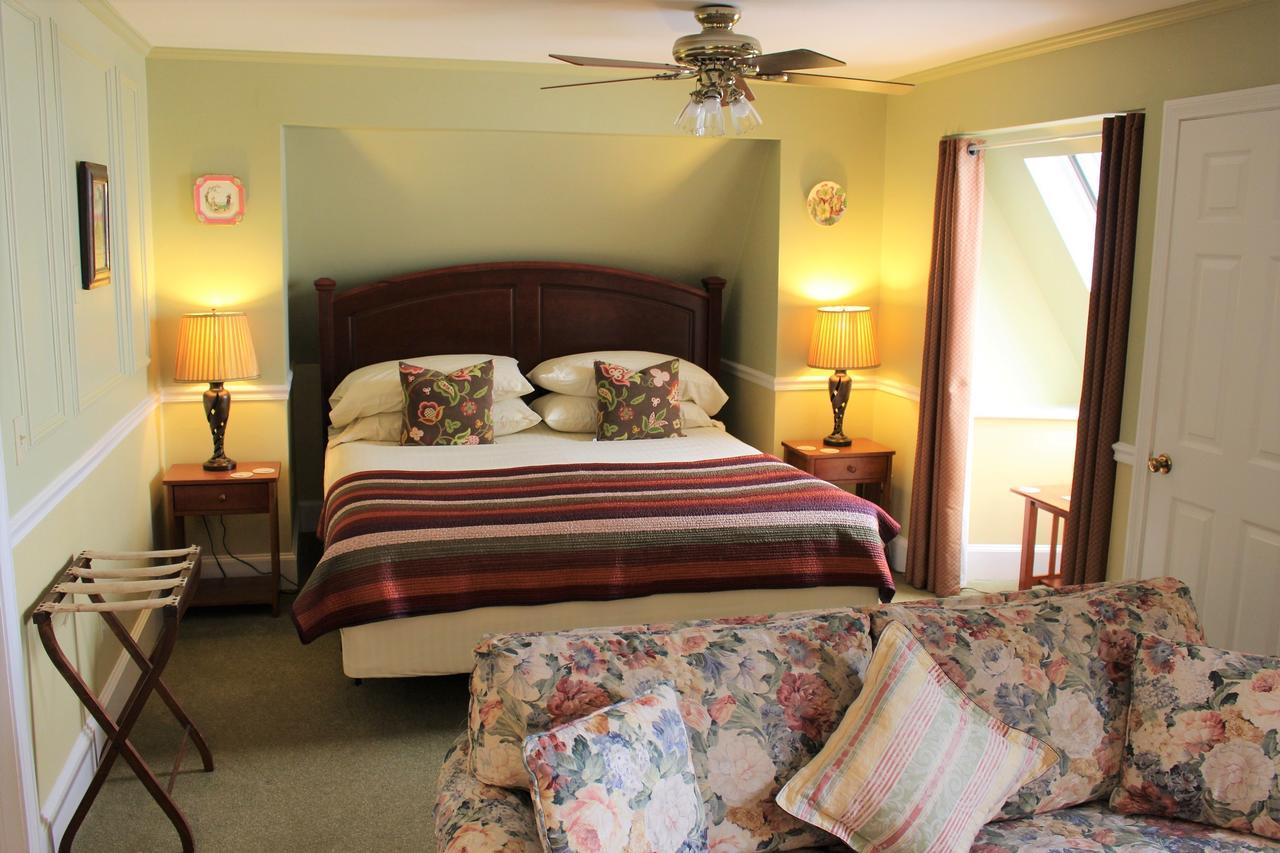 プロビンスタウン ザ ビーコンライト ゲスト ハウス Bed & Breakfast エクステリア 写真