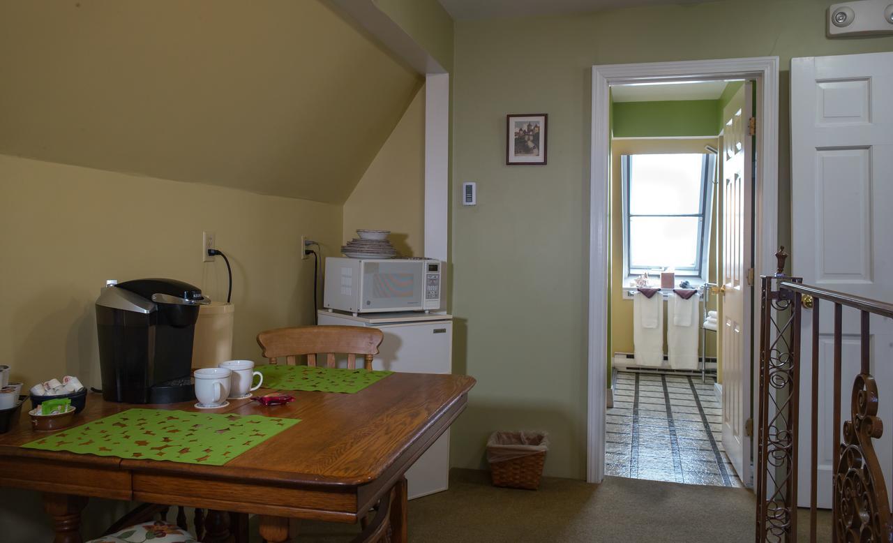 プロビンスタウン ザ ビーコンライト ゲスト ハウス Bed & Breakfast エクステリア 写真