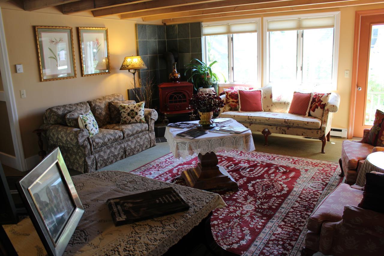 プロビンスタウン ザ ビーコンライト ゲスト ハウス Bed & Breakfast エクステリア 写真
