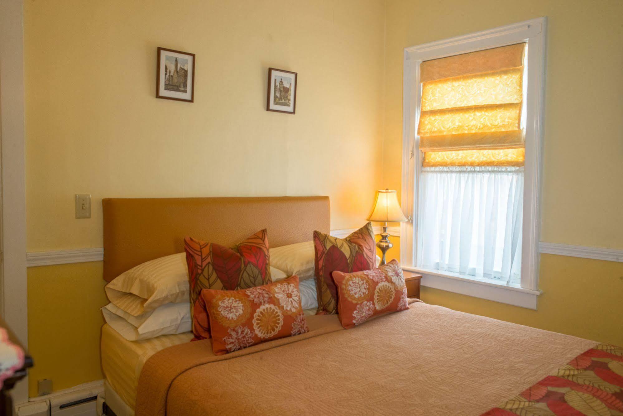 プロビンスタウン ザ ビーコンライト ゲスト ハウス Bed & Breakfast エクステリア 写真