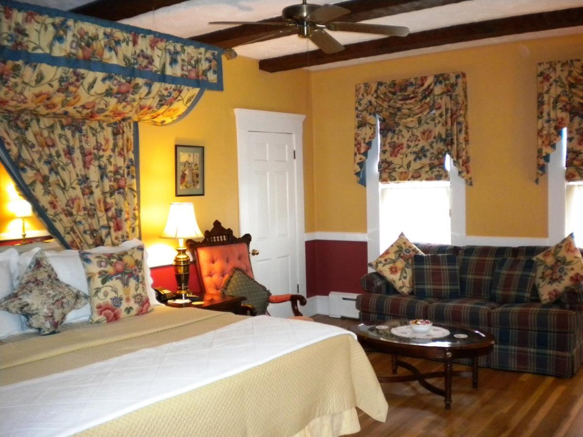 プロビンスタウン ザ ビーコンライト ゲスト ハウス Bed & Breakfast エクステリア 写真